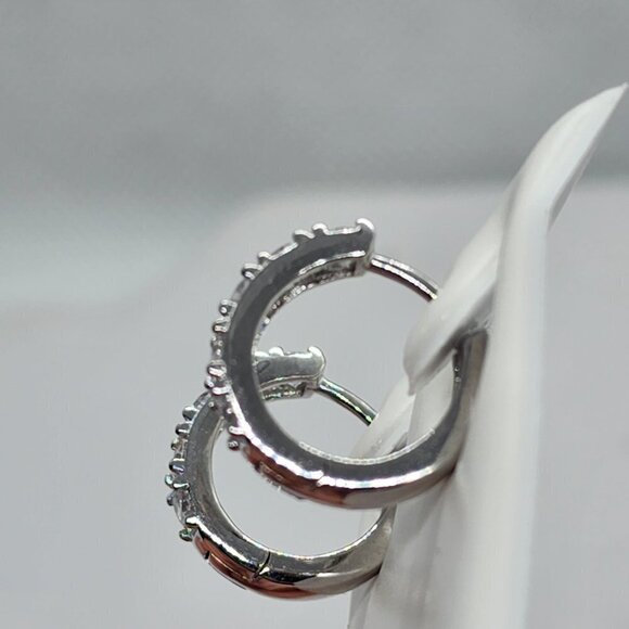 Brand New  Sterling Silver 925 Cubic zirconia stones Earrings - Picture 2 of 4
